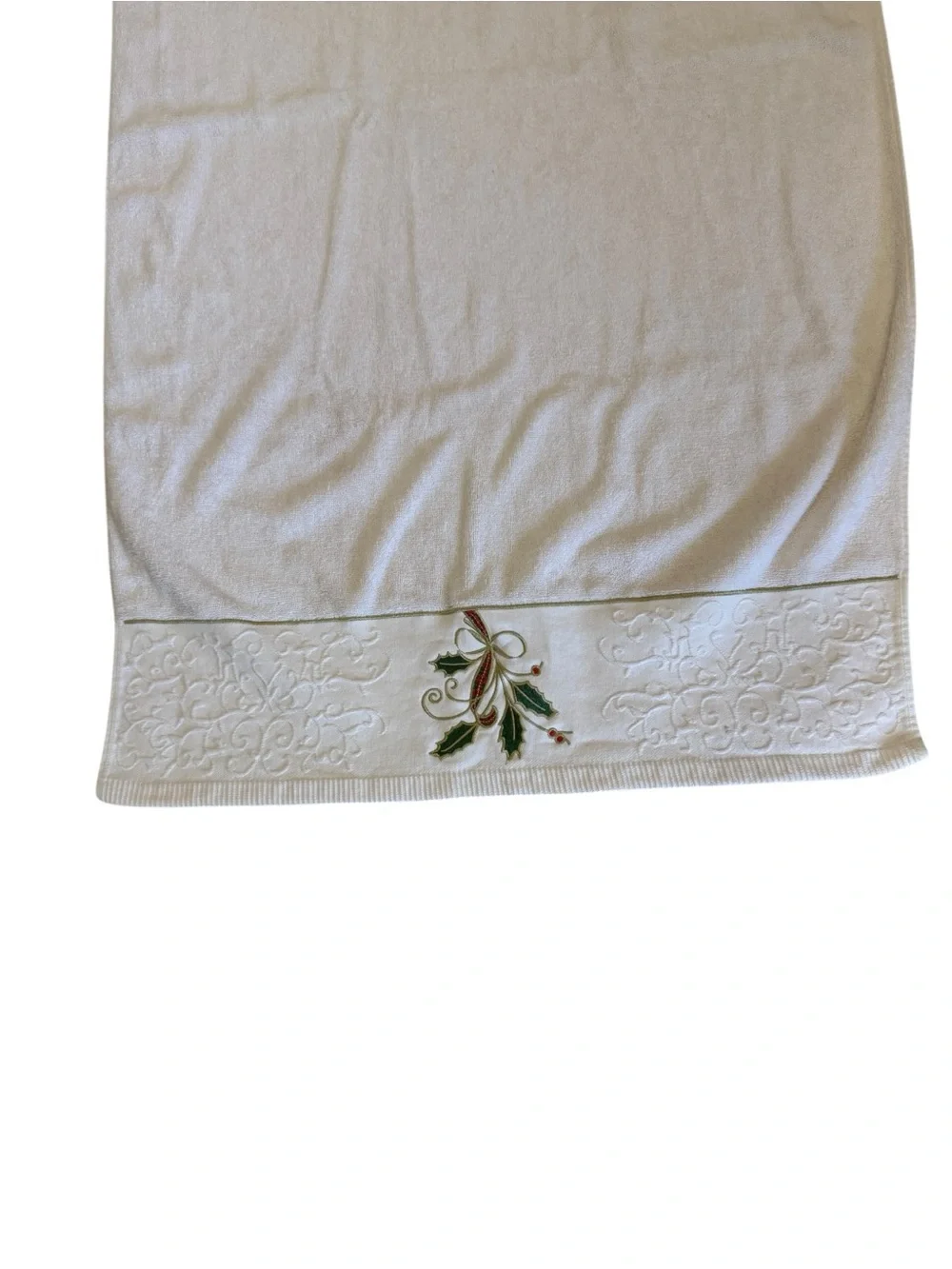 Lenox Ribbon & Holly Ivory 100% Cotton Bath Towel 27 x 46”  And One Hand Towel